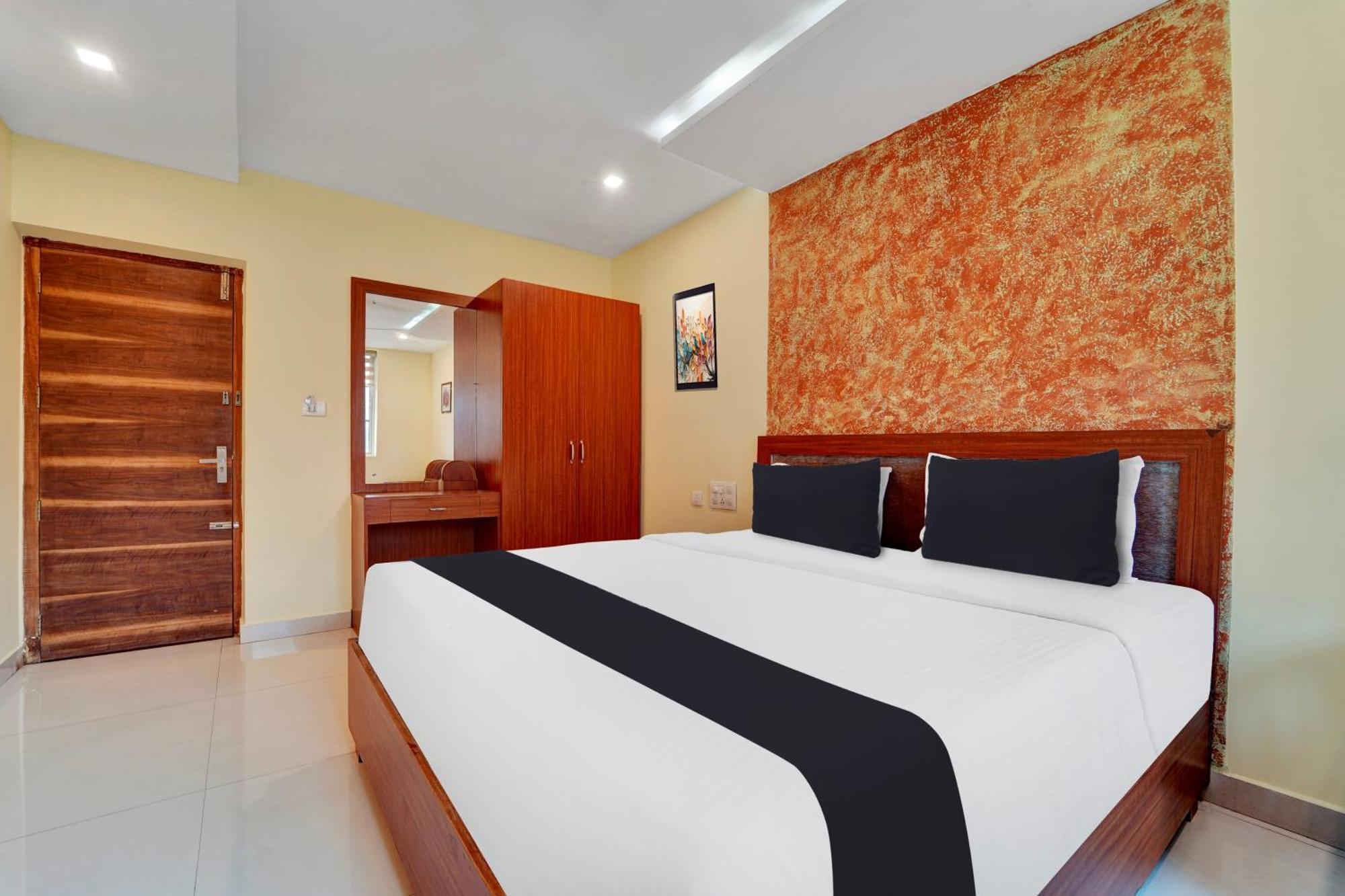 Super Townhouse Ernakulam North Hotel Kochi Luaran gambar