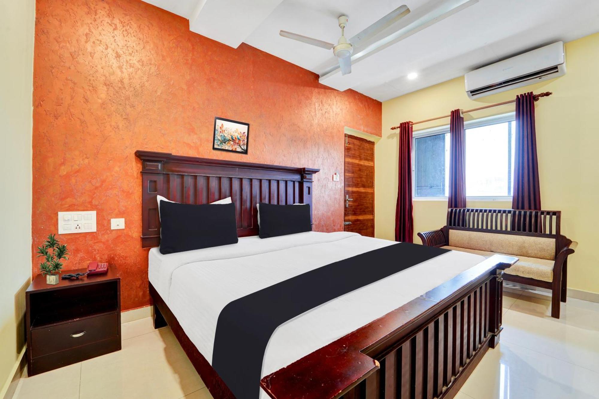 Super Townhouse Ernakulam North Hotel Kochi Luaran gambar
