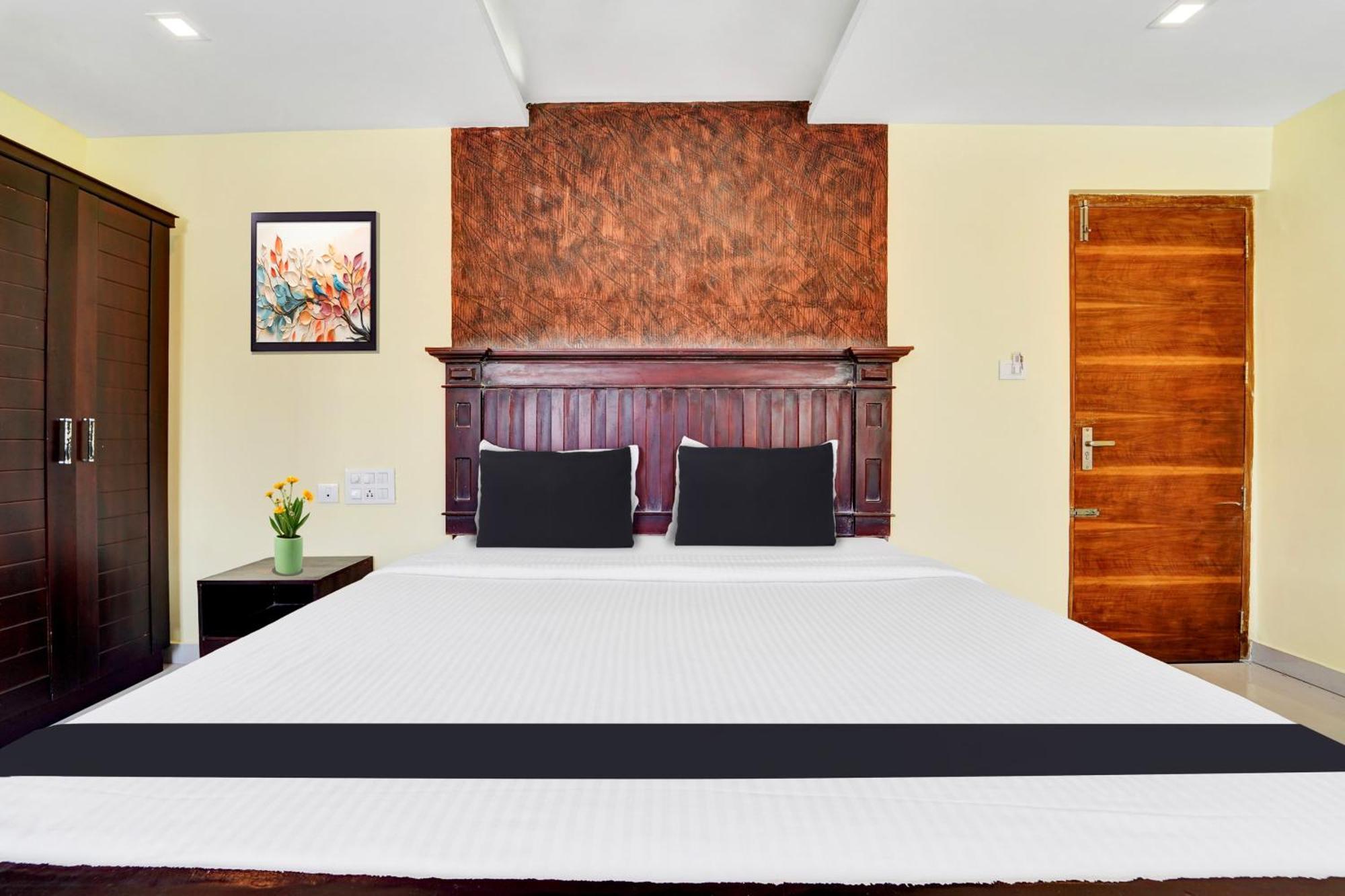 Super Townhouse Ernakulam North Hotel Kochi Luaran gambar