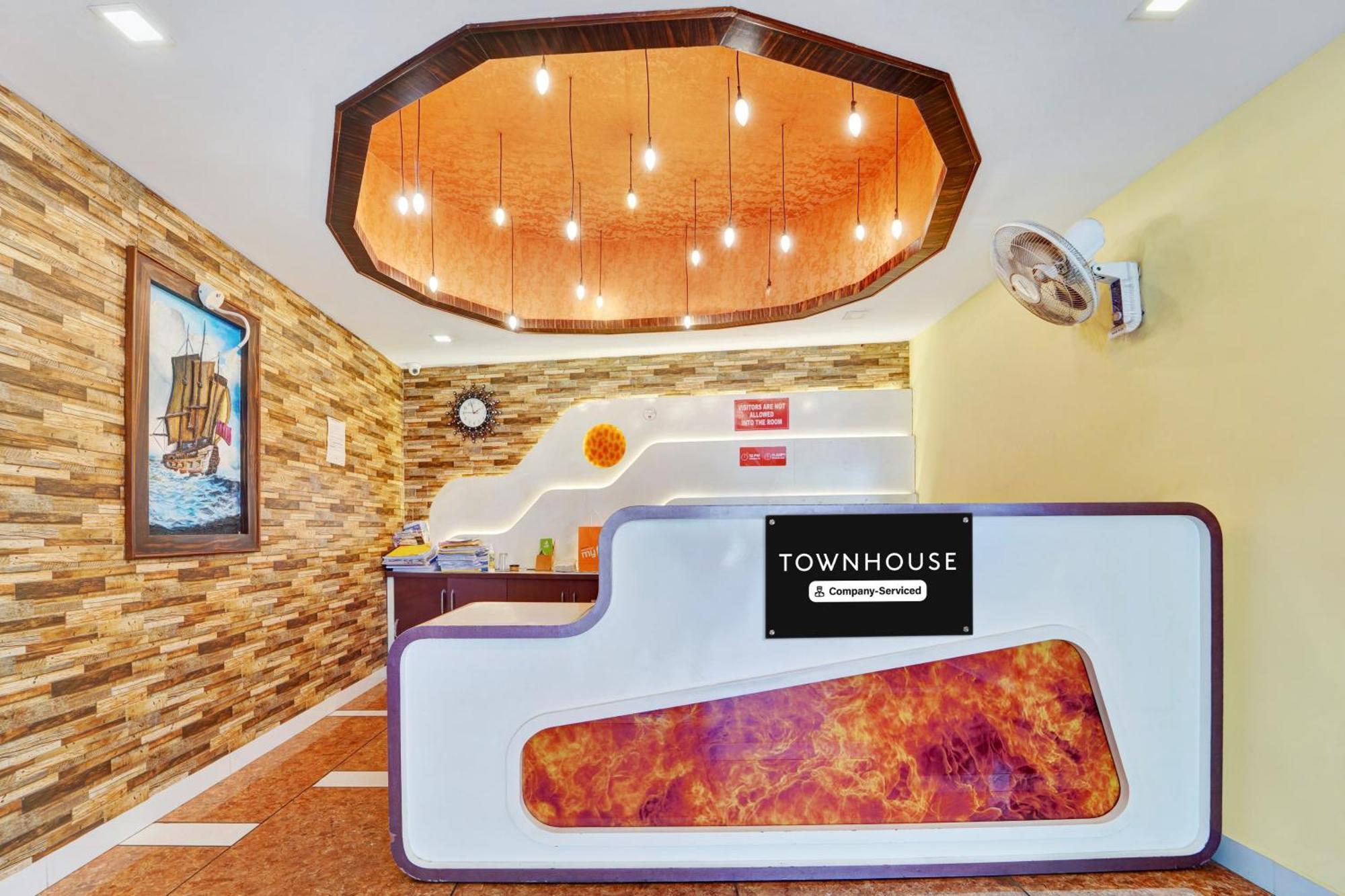 Super Townhouse Ernakulam North Hotel Kochi Luaran gambar