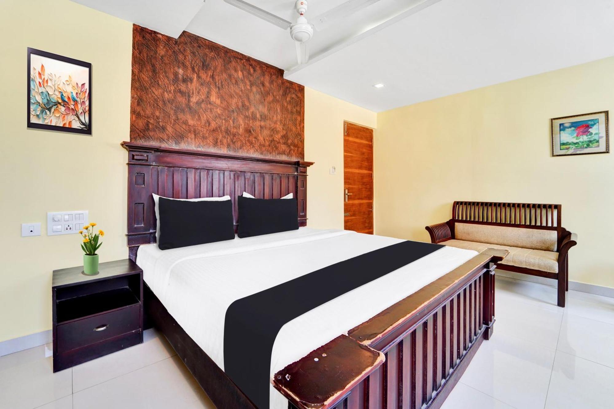 Super Townhouse Ernakulam North Hotel Kochi Luaran gambar